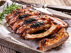 Ребра северного оленя на кости