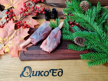 Голяшка северного оленя на кости Фото Голяшка северного оленя на кости