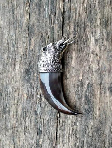 Коготь медведя с головой из металла Фото Коготь медведя с головой из металла