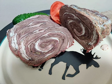 Рулет из пашины лося (охлажденный) Фото Рулет из пашины лося (охлажденный)