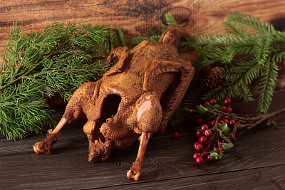 Превью Гусь копченый дикий